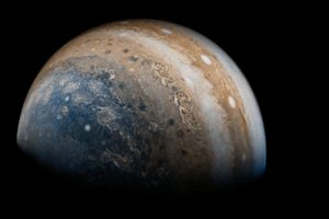 This image has an empty alt attribute; its file name is Enjoy-the-Grace-of-Jupiter-300x200.jpg